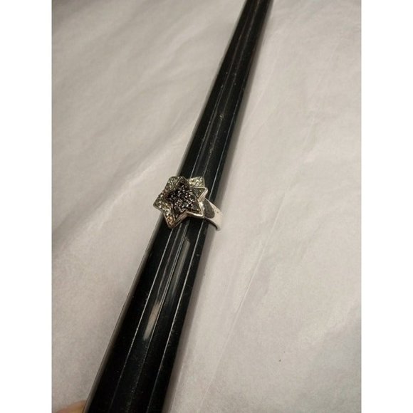 Size 6.25 Silver Tone Star‎ Shape Ring -DISCOLORATION - Picture 3 of 8